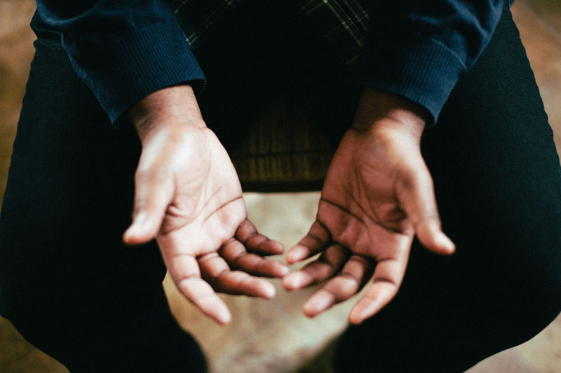 bg_pray01